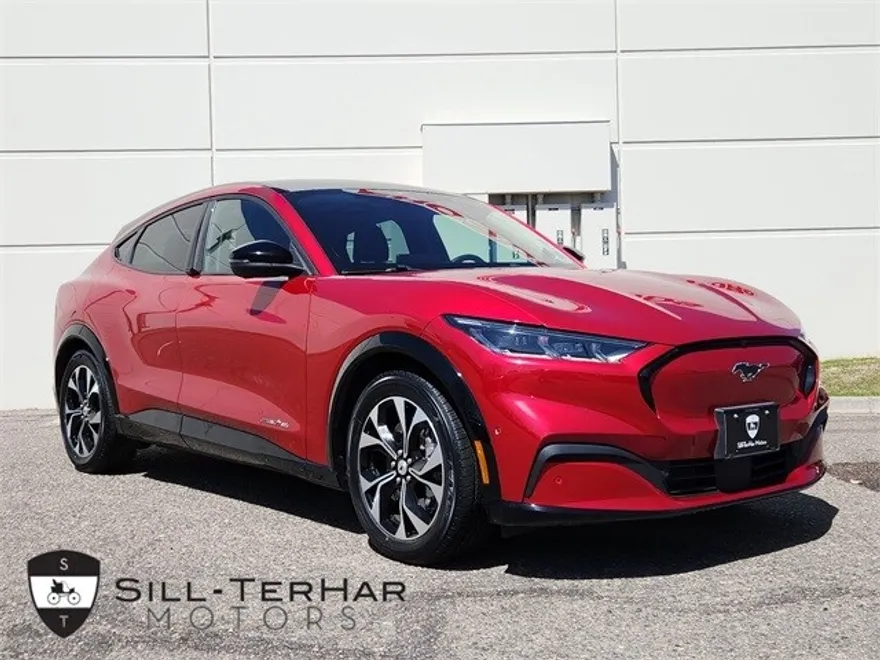 2021 Ford Mustang Mach-E Premium photo 1