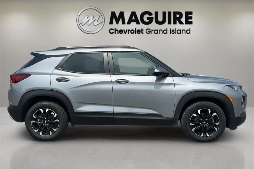 2023 Chevrolet Trailblazer LT photo 1