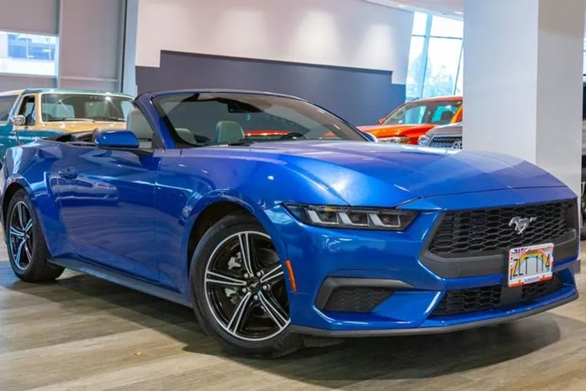 2024 Ford Mustang Premium Convertible EcoBoost photo 1