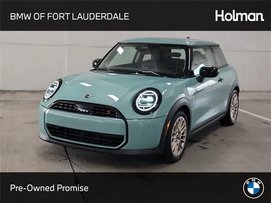 2025 Mini Cooper Signature photo 1