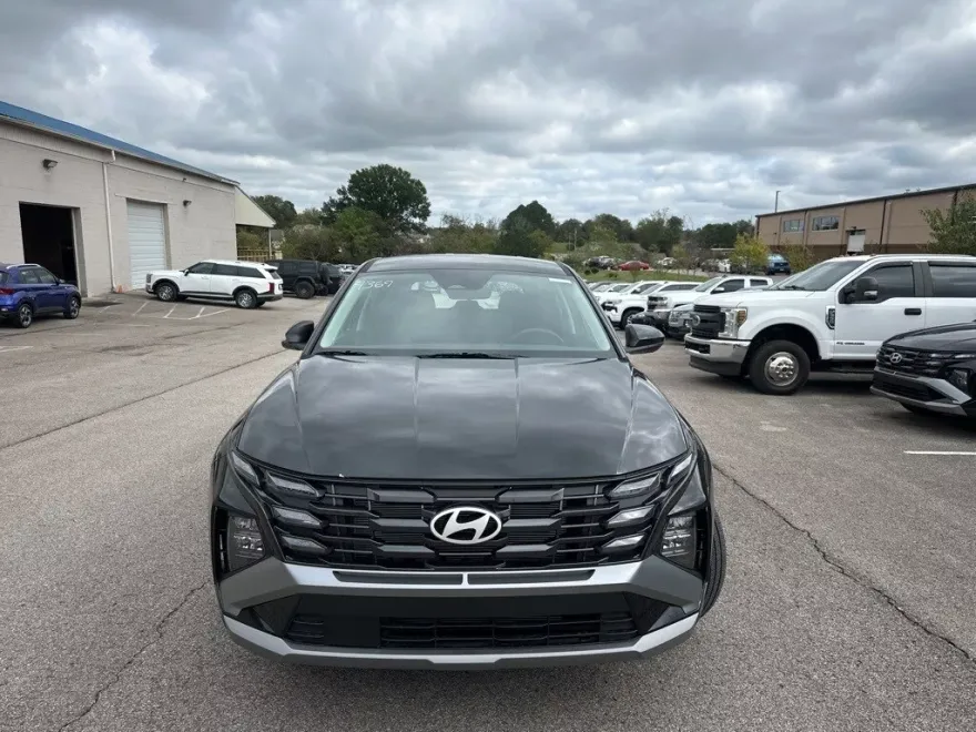 2026 Hyundai Tucson SE photo 1