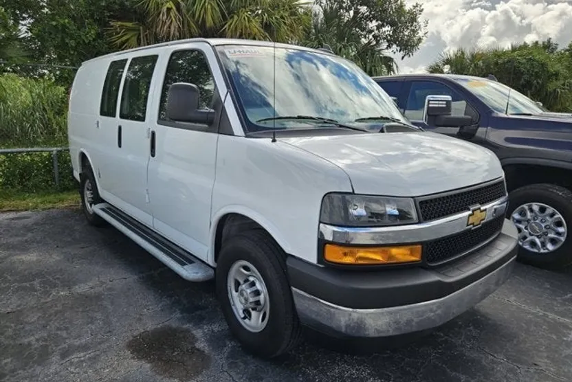 2024 Chevrolet Express Cargo Van photo 1