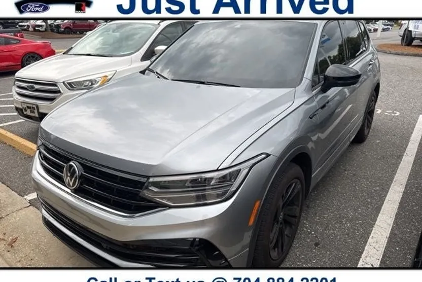 2024 Volkswagen Tiguan SE R-Line Black photo 1