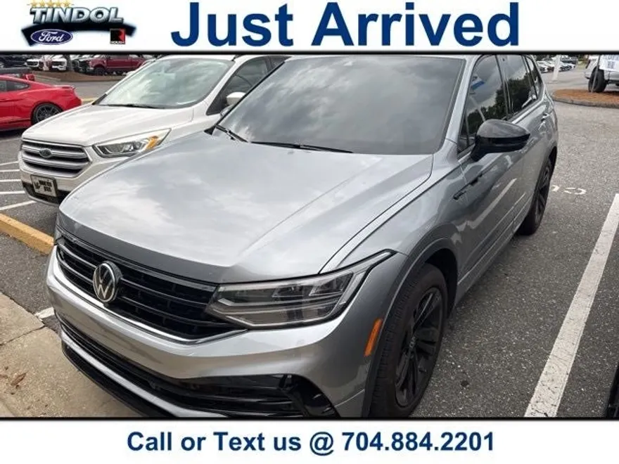 2024 Volkswagen Tiguan SE R-Line Black photo 1