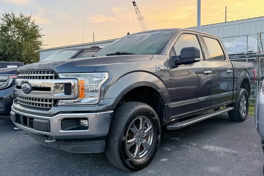 2019 Ford F-150 XLT photo 1