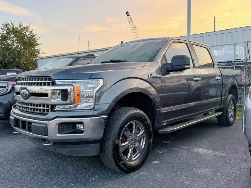 2019 Ford F-150 XLT photo 1