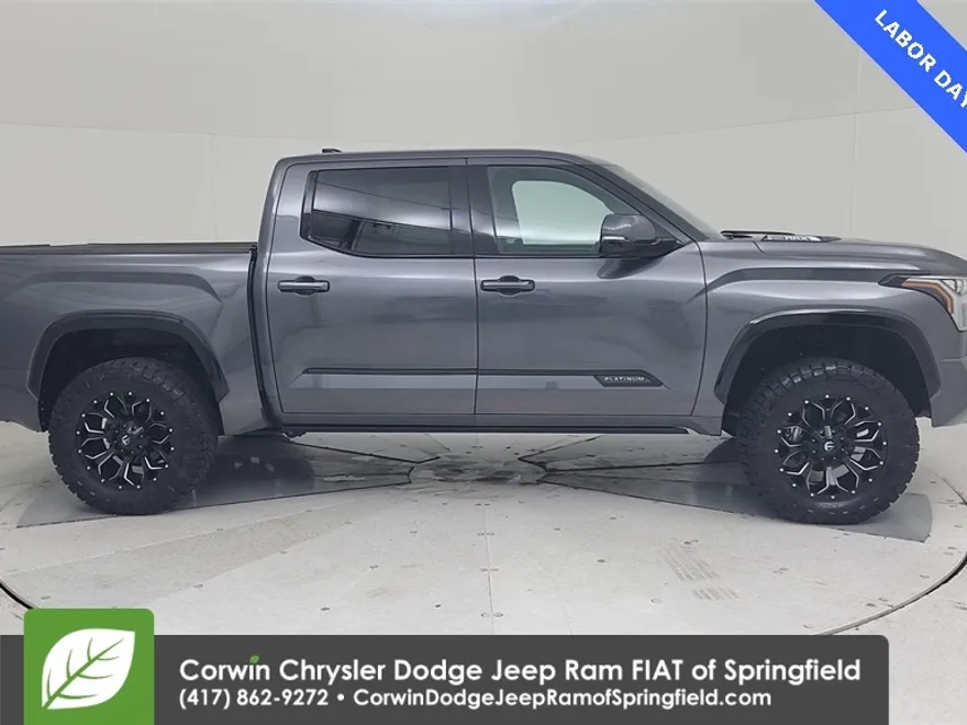 2023 Toyota Tundra Platinum photo 1