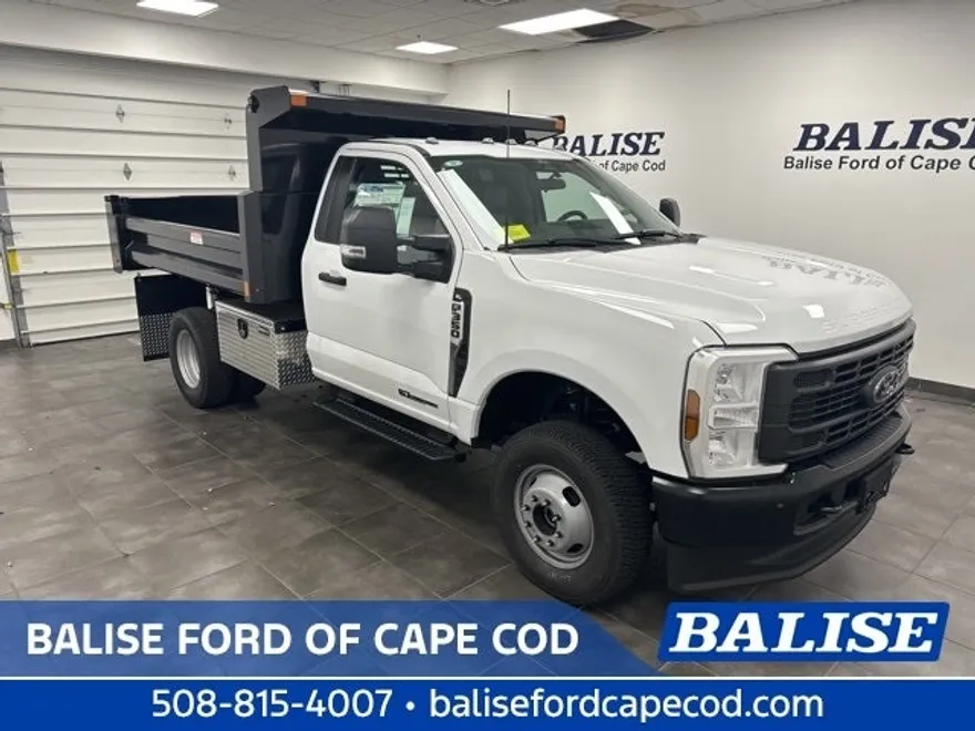 2024 Ford F-350 photo 1