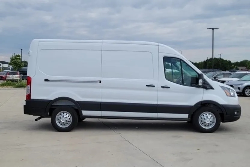 2025 Ford Transit photo 1
