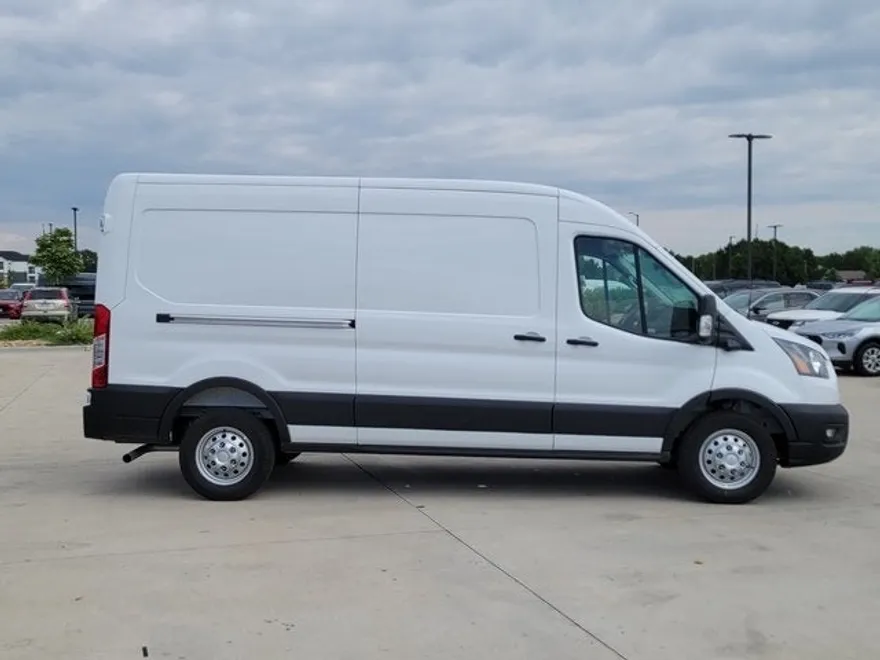 2025 Ford Transit photo 1