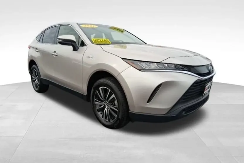 2021 Toyota Venza LE photo 1