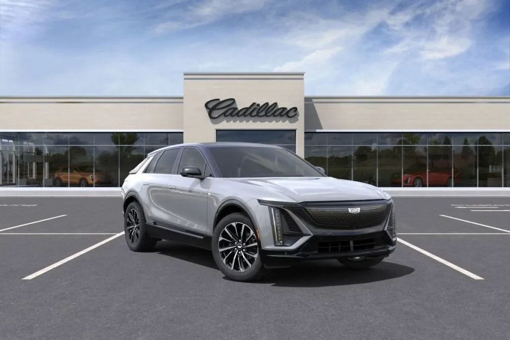 2025 Cadillac Lyriq Sport photo 1