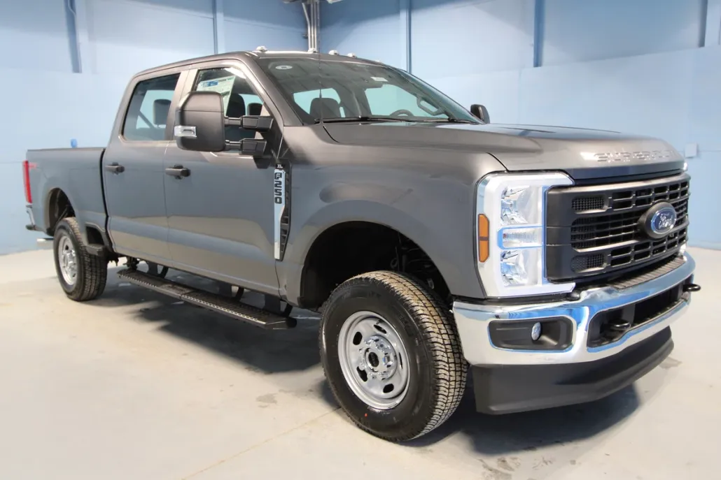 2025 Ford F-250 XL photo 1