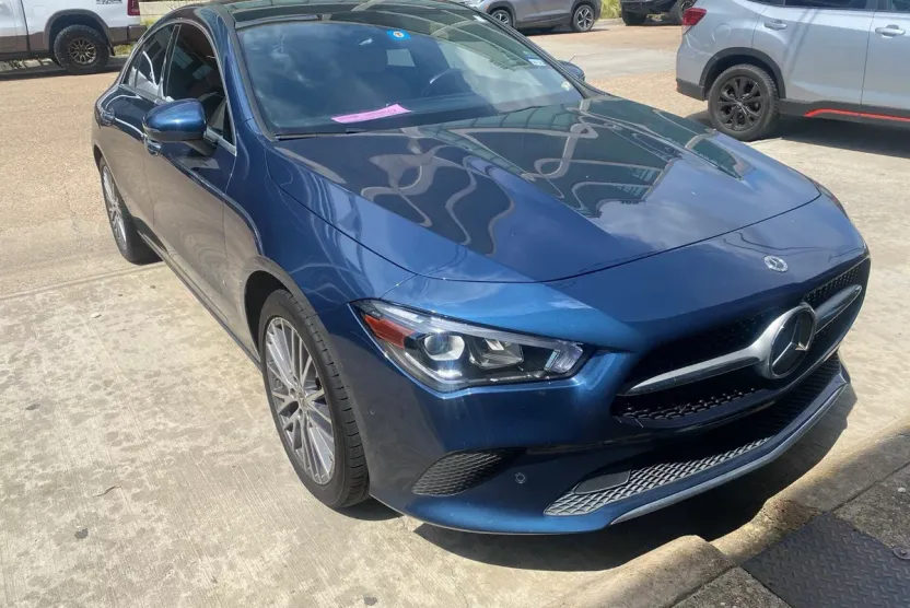 2023 Mercedes Benz CLA 250 4MATIC photo 1