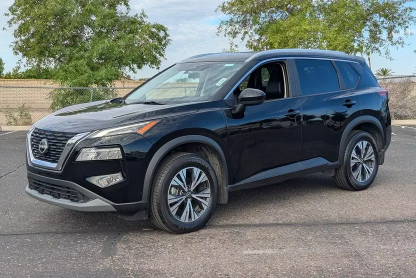 2023 Nissan Rogue SV photo 1