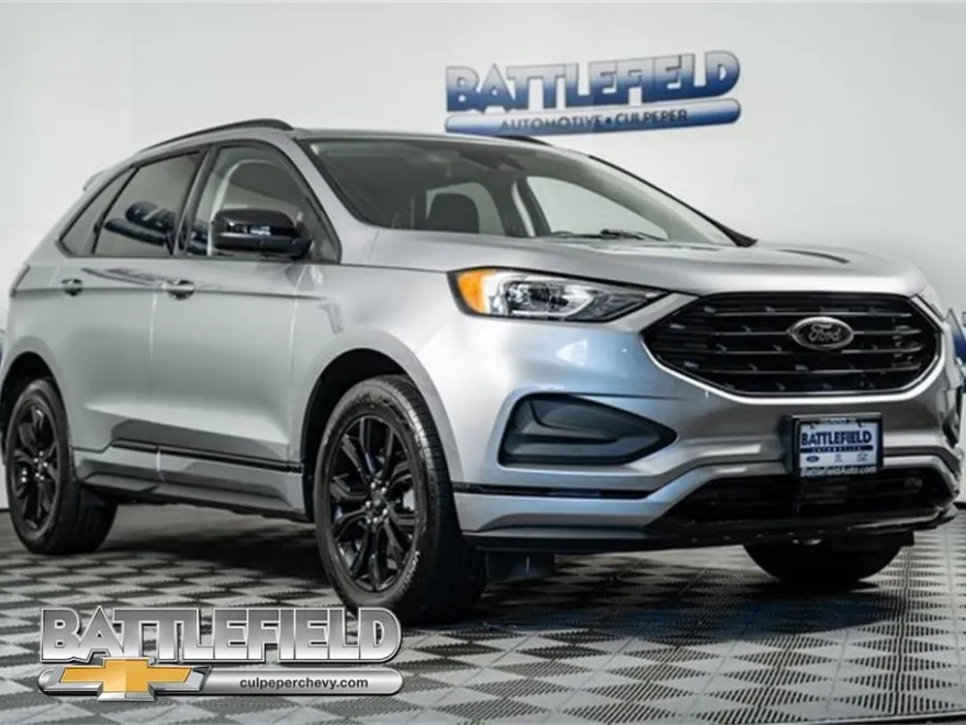 2024 Ford Edge SE photo 1