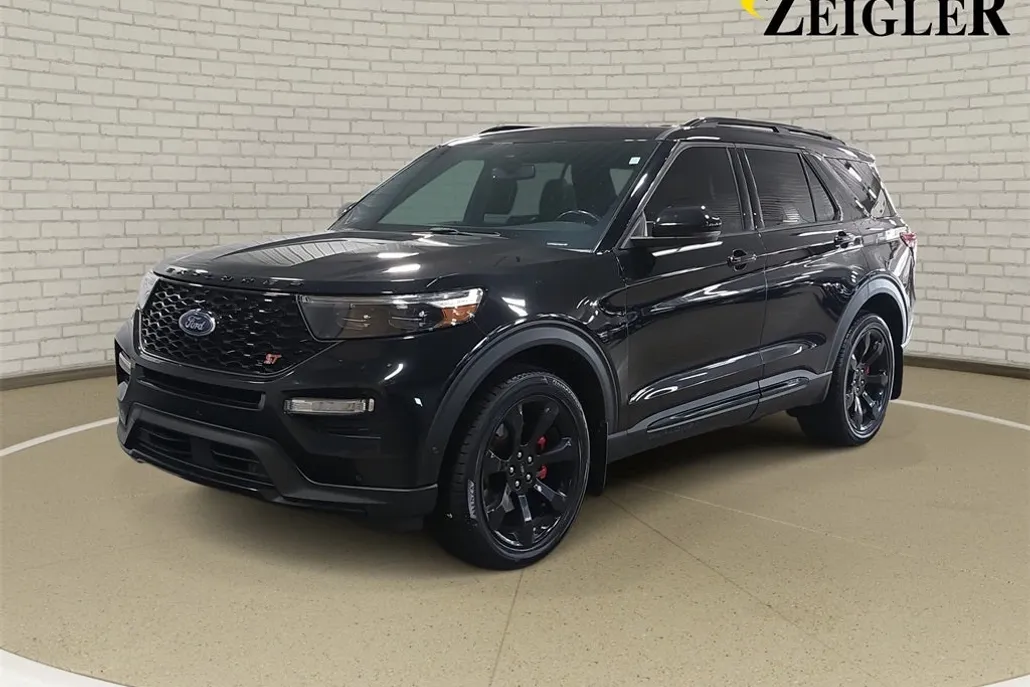 2020 Ford Explorer ST photo 1