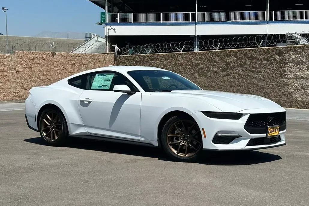 2025 Ford Mustang EcoBoost Premium photo 1