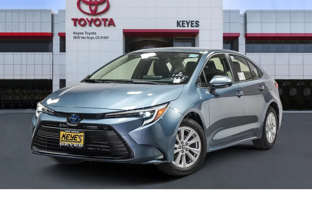 2025 Toyota Corolla Hybrid LE photo 1