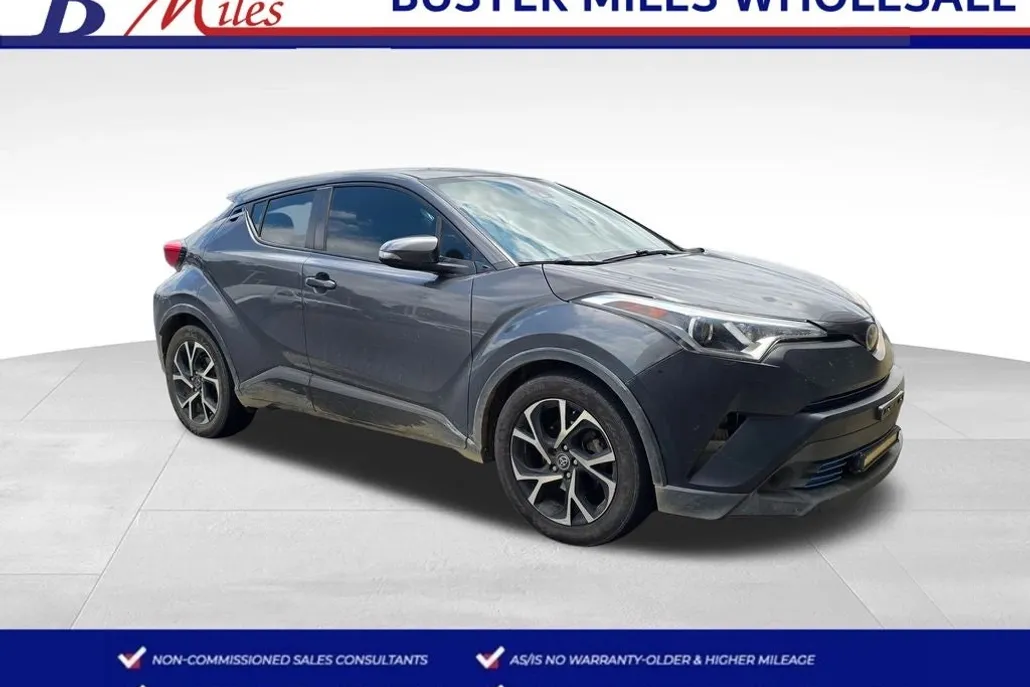 2018 Toyota C-HR XLE photo 1
