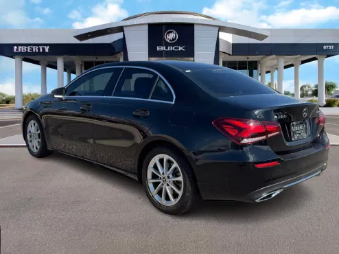 2019 Mercedes Benz A 220 4MATIC photo 4