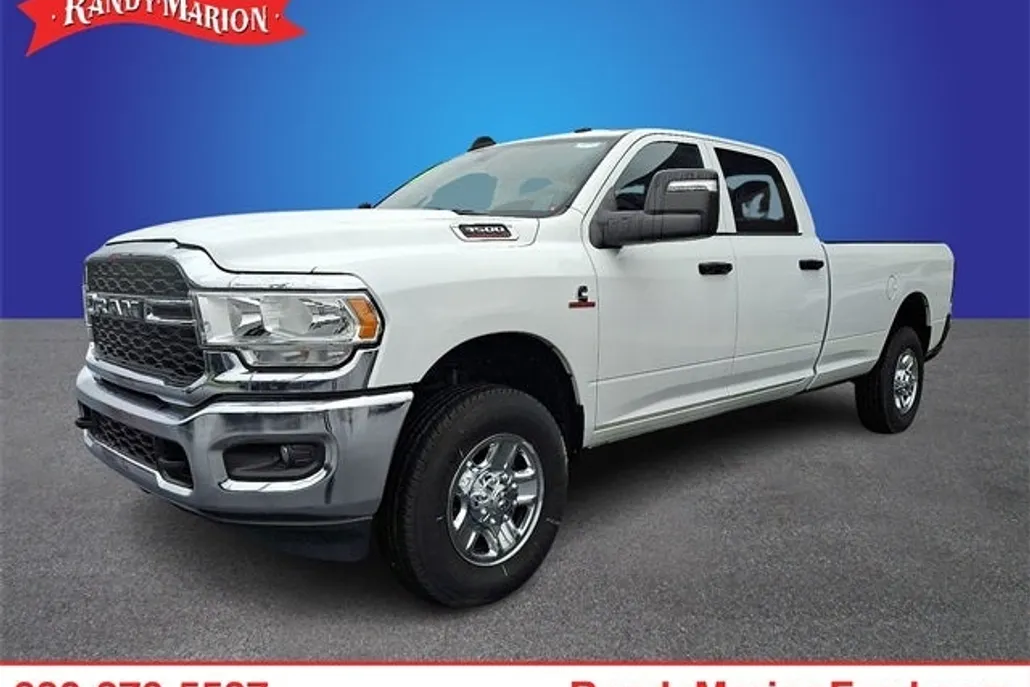 2023 Ram 3500 Tradesman photo 1