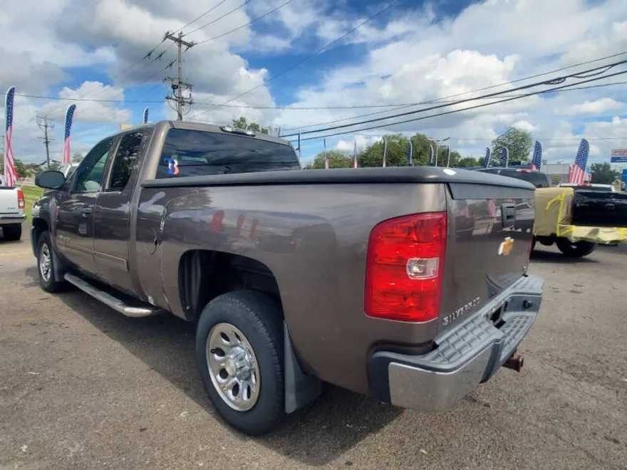 2013 Chevrolet Silverado 1500 LS photo 1
