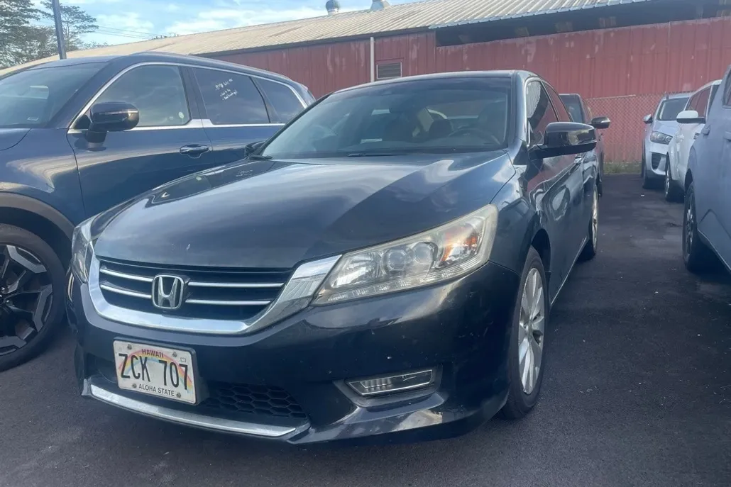 2013 Honda Accord Touring photo 1