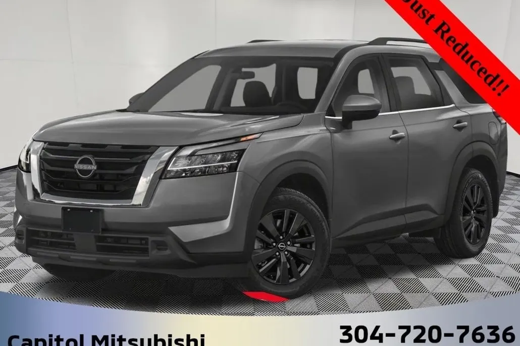 2022 Nissan Pathfinder SV photo 1