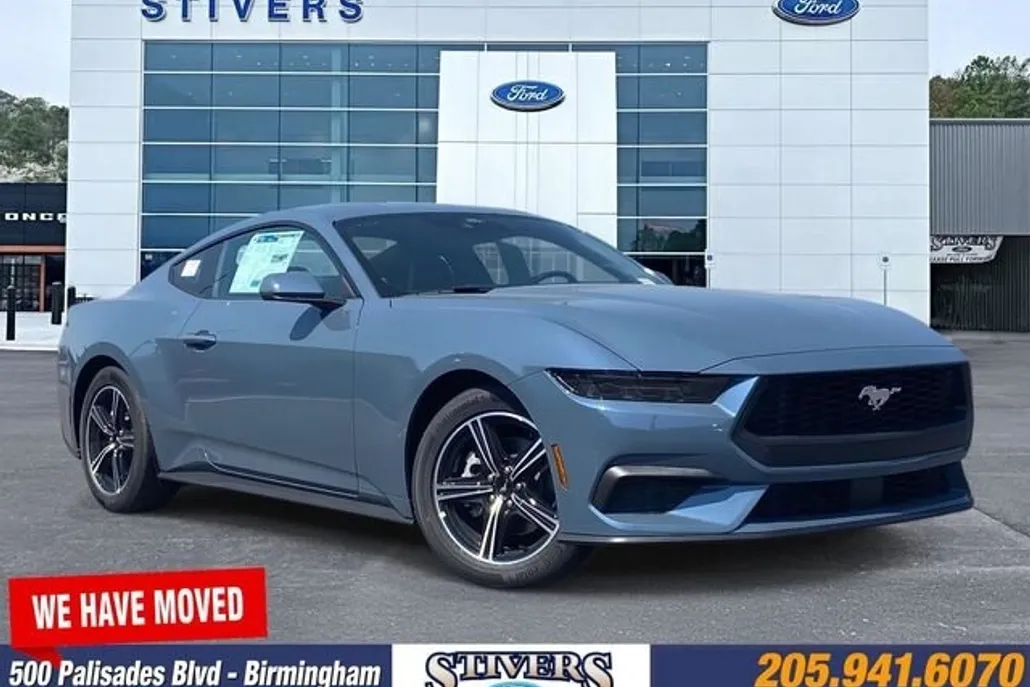 2025 Ford Mustang EcoBoost photo 1