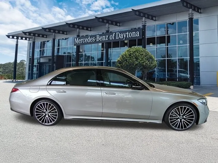 2024 Mercedes Benz S 580 photo 1