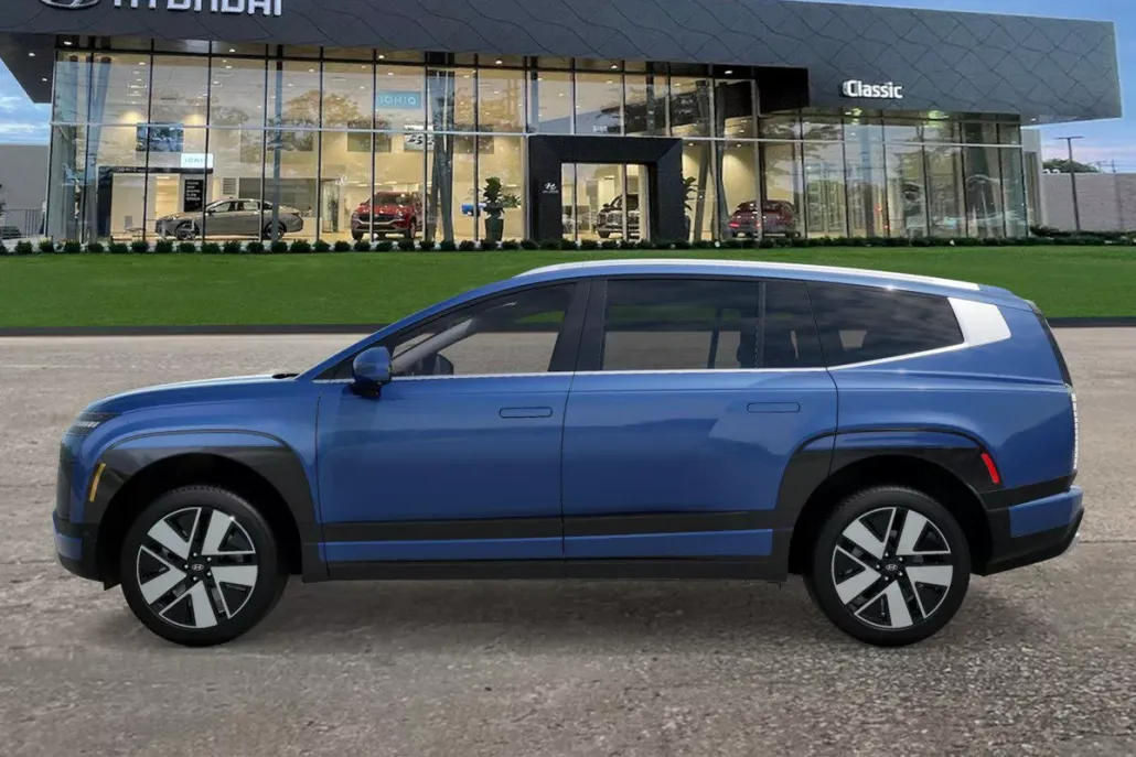 2026 Hyundai Ioniq SE photo 1
