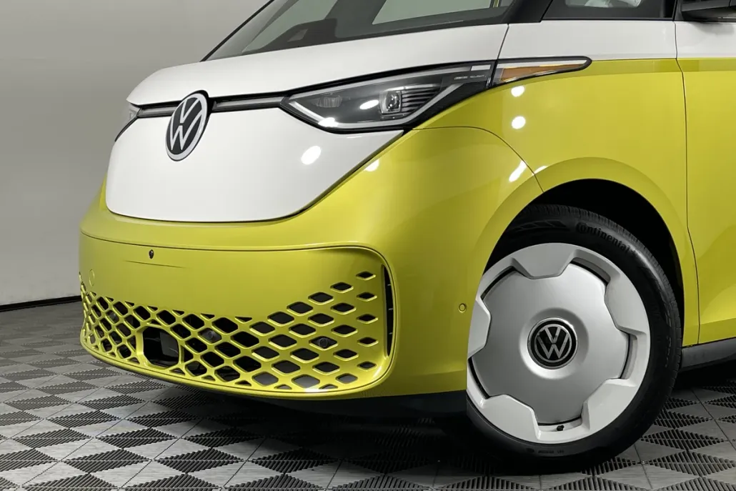 2025 Volkswagen ID. Buzz photo 1