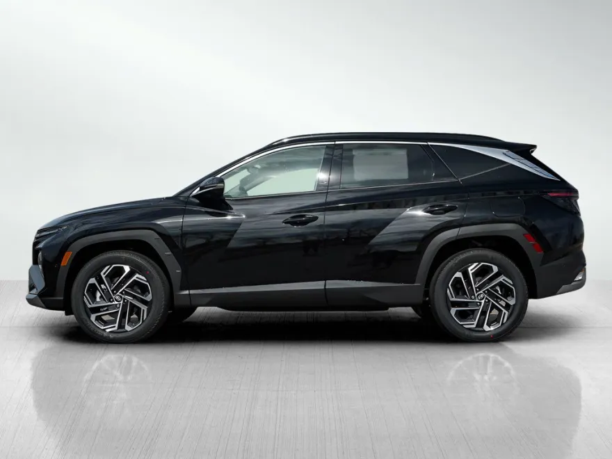 2025 Hyundai Tucson Limited photo 1