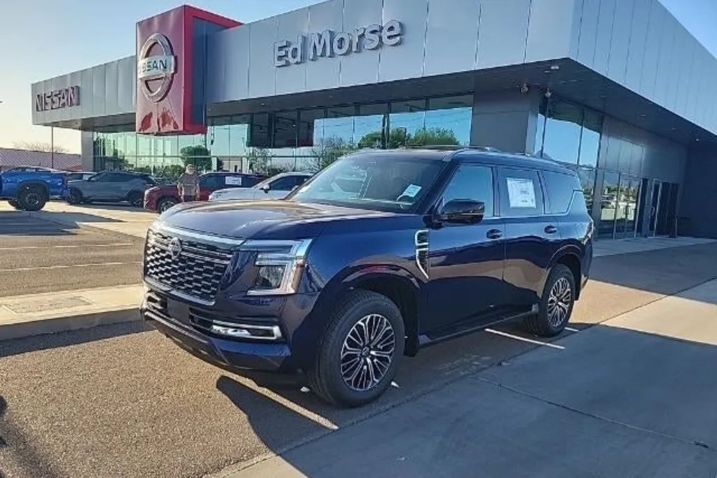 2025 Nissan Armada Platinum photo 1