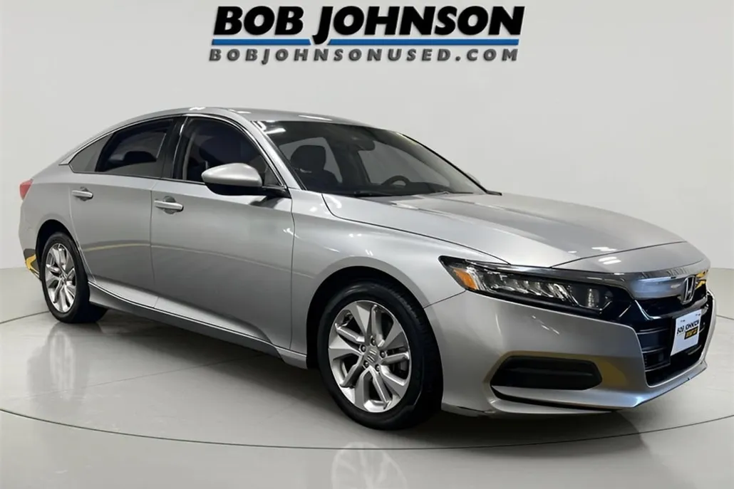 2019 Honda Accord LX 1.5T photo 1
