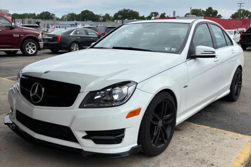 2014 Mercedes Benz C 300 Sport 4MATIC photo 1