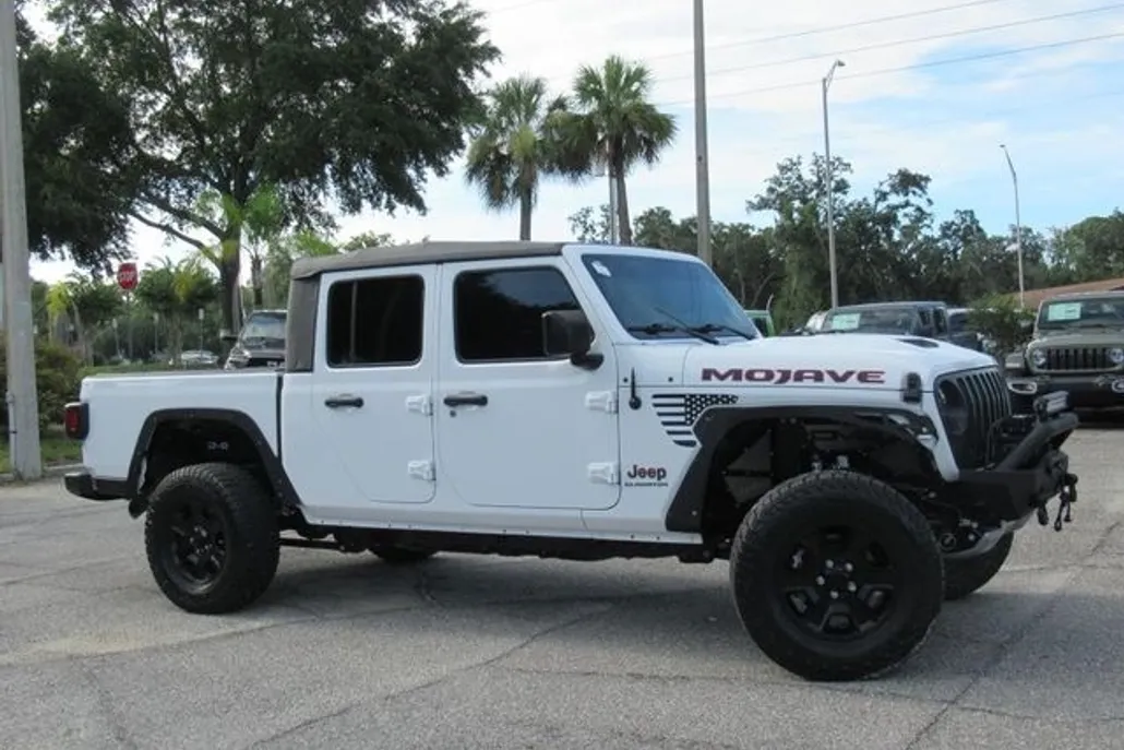 2022 Jeep Gladiator Mojave photo 1