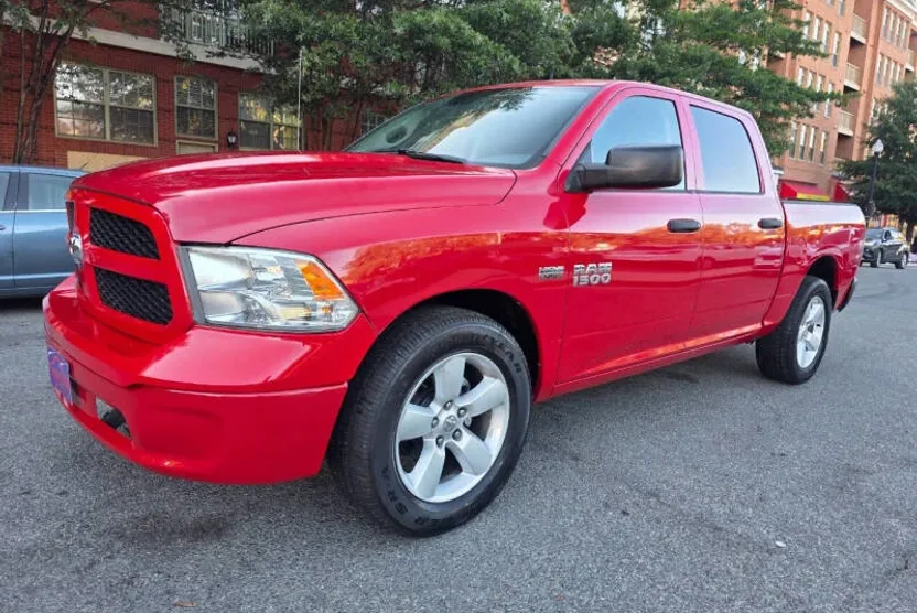 2018 Ram 1500 Tradesman photo 1