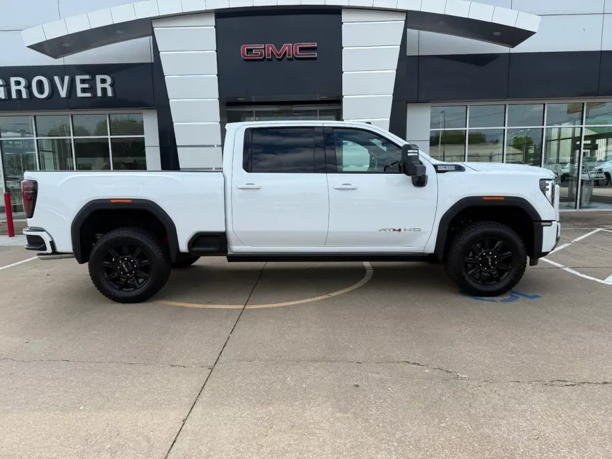 2026 Gmc Sierra 2500 HD AT4 photo 1