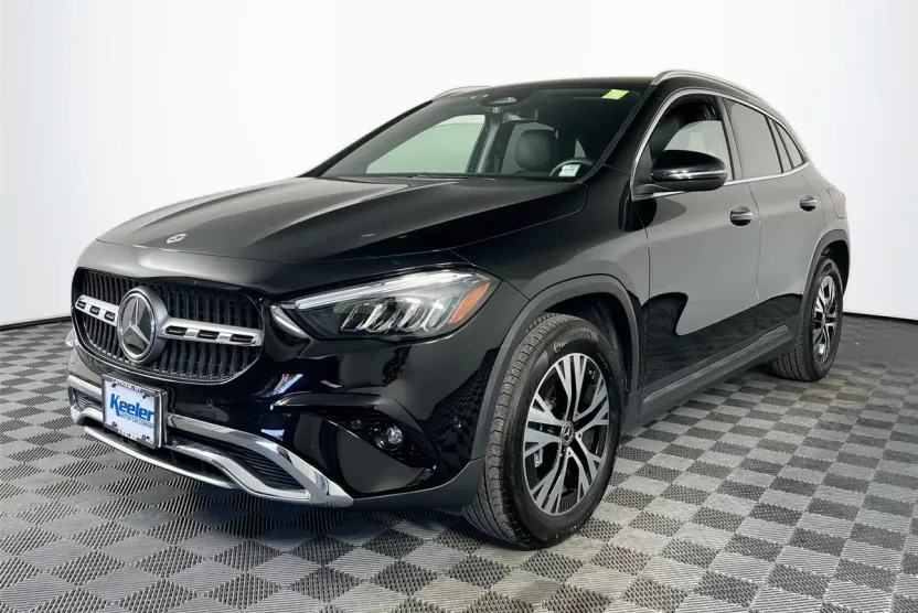 2025 Mercedes Benz GLA 250 4MATIC photo 1