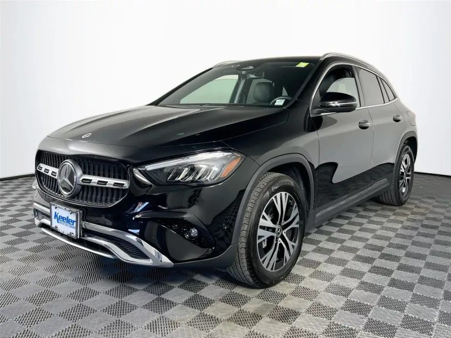 2025 Mercedes Benz GLA 250 4MATIC photo 1