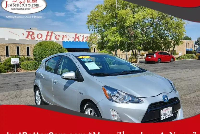 2015 Toyota Prius C Two photo 1