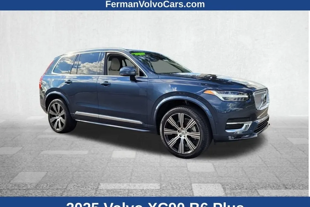 2025 Volvo XC90 Plus photo 1