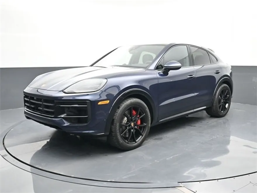 2025 Porsche Cayenne GTS photo 1