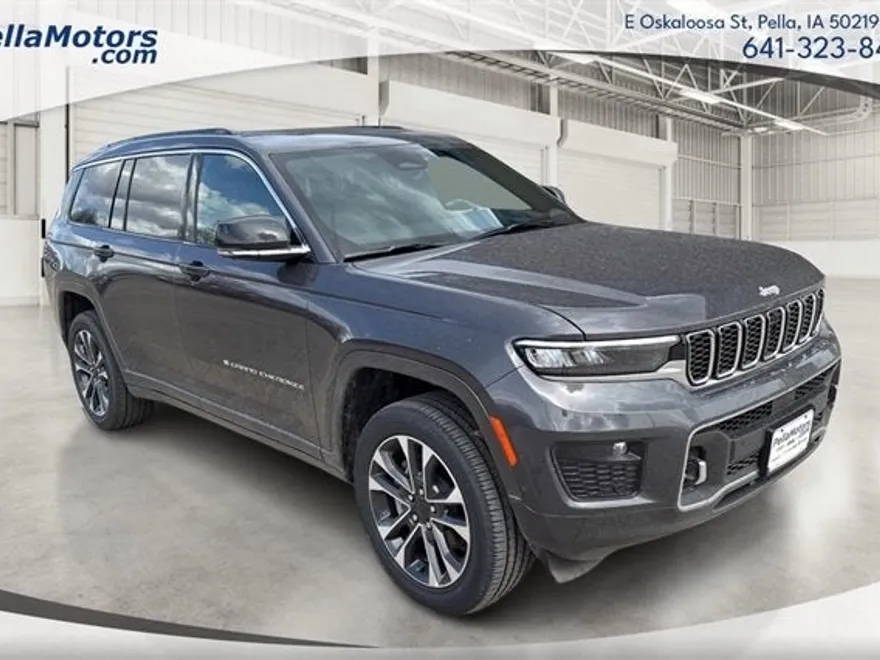 2025 Jeep Grand Cherokee Overland photo 1