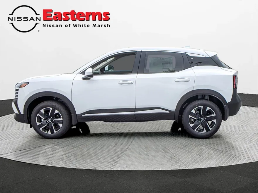 2025 Nissan Kicks SV photo 1