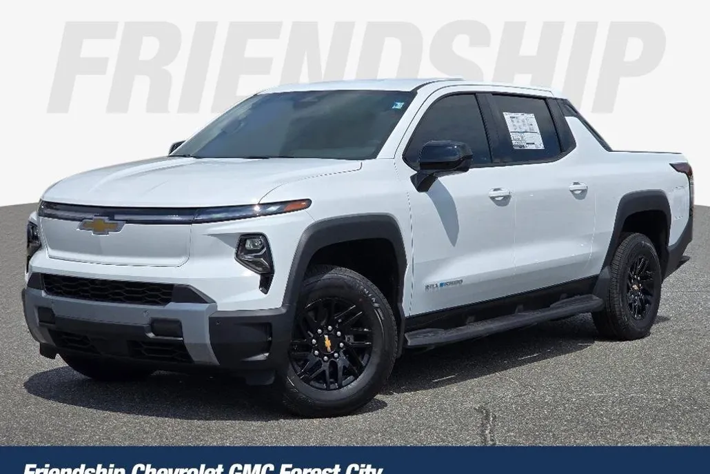 2026 Chevrolet Silverado EV LT photo 1
