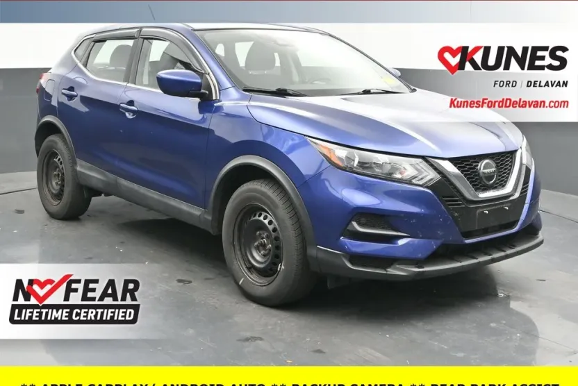2020 Nissan Rogue Sport S photo 1