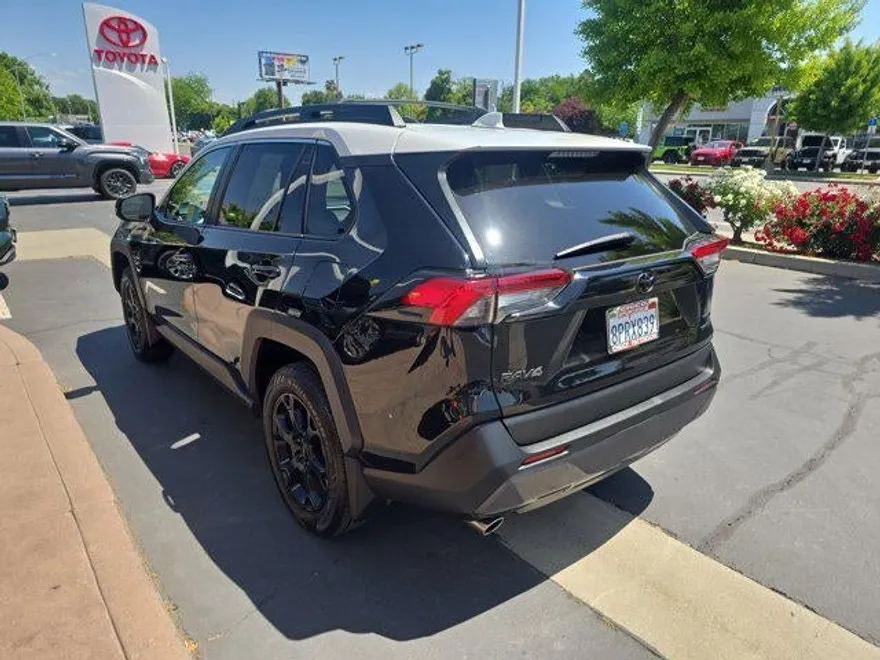 2020 Toyota RAV4 TRD Off-Road photo 1